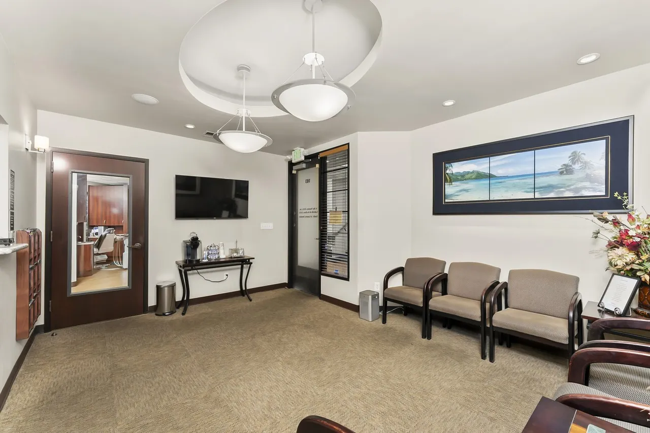 Room to relax at Ray Nunnery, DDS in Walnut Creek